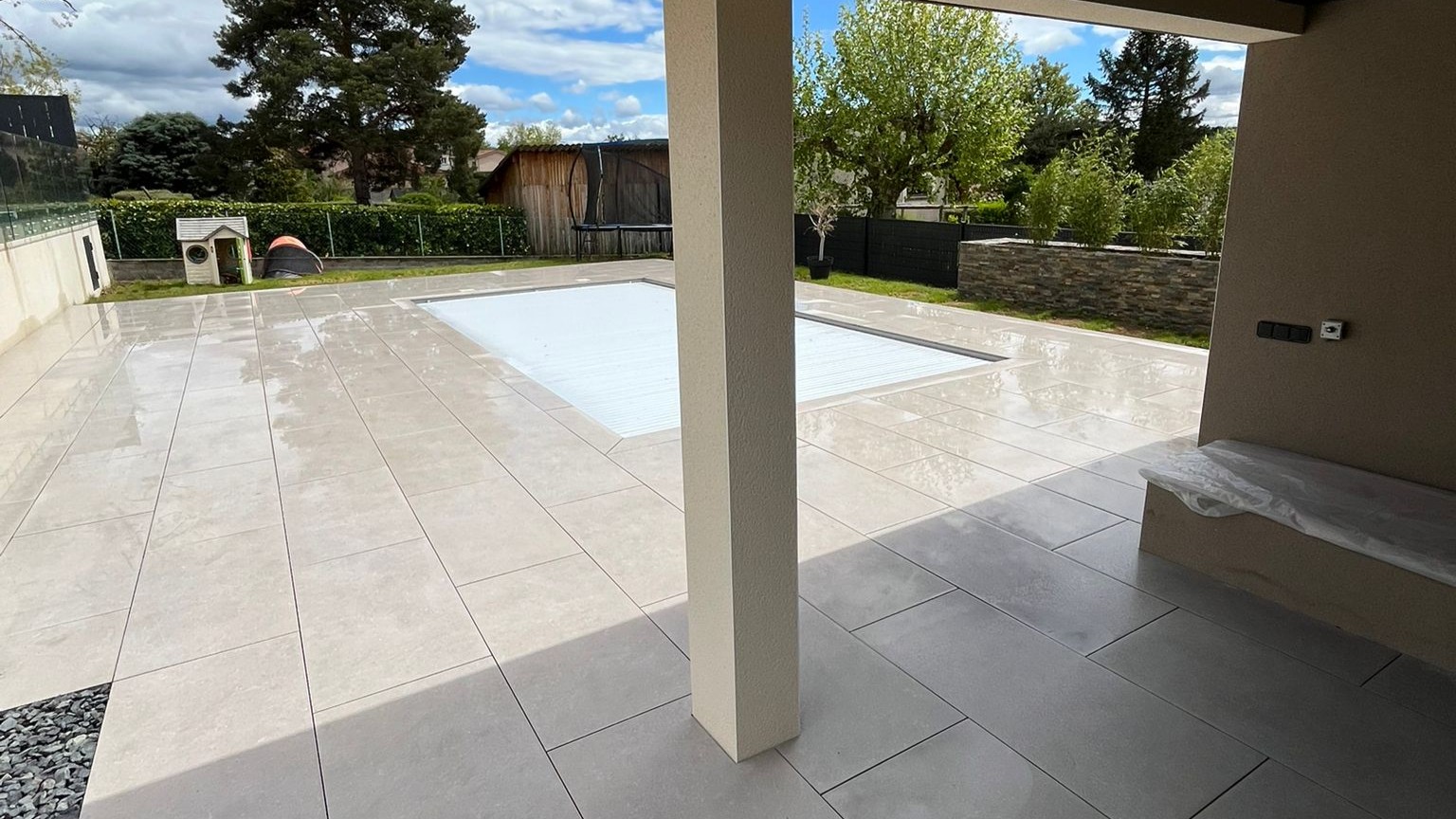 Plage de piscine, 2JCF CONCEPT