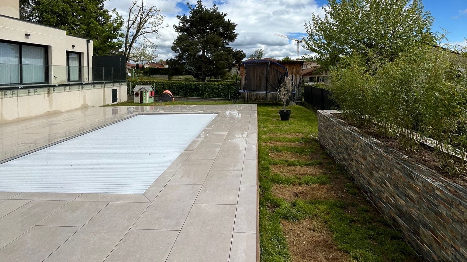 Plage de piscine, 2JCF CONCEPT