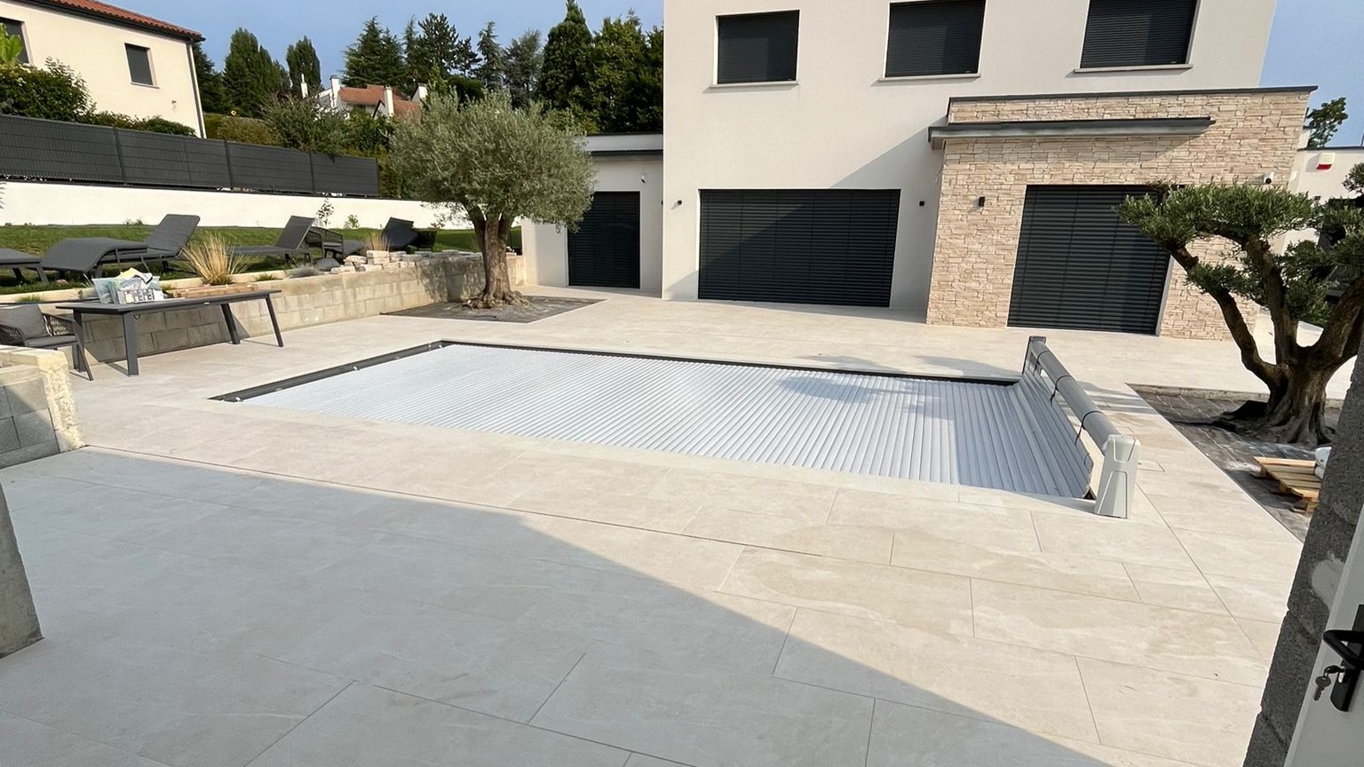 Plage de piscine, 2JCF CONCEPT